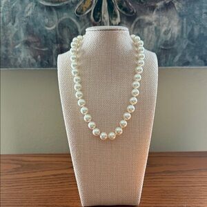 Kim Rogers Classic White Pearl Necklace